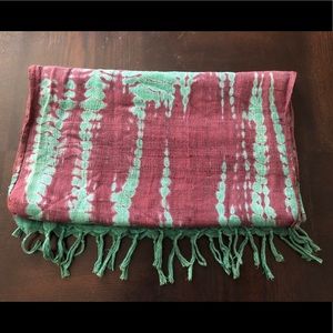 Chan Luu Printed Scarf